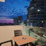 Dak Hotel *