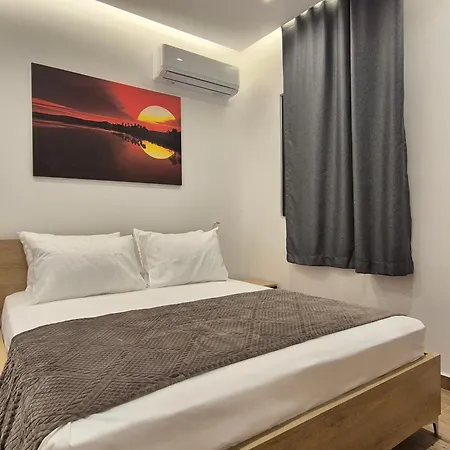 Dak Hotel *