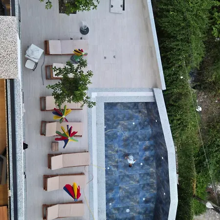 Dak * Sarandë