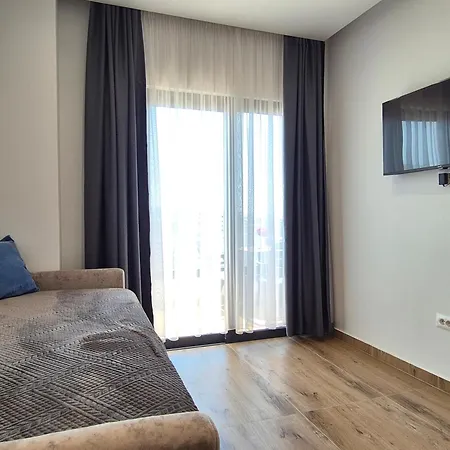 Dak * Sarandë